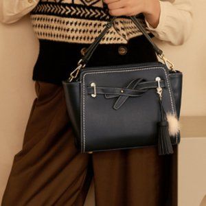 Casual portable messenger bag